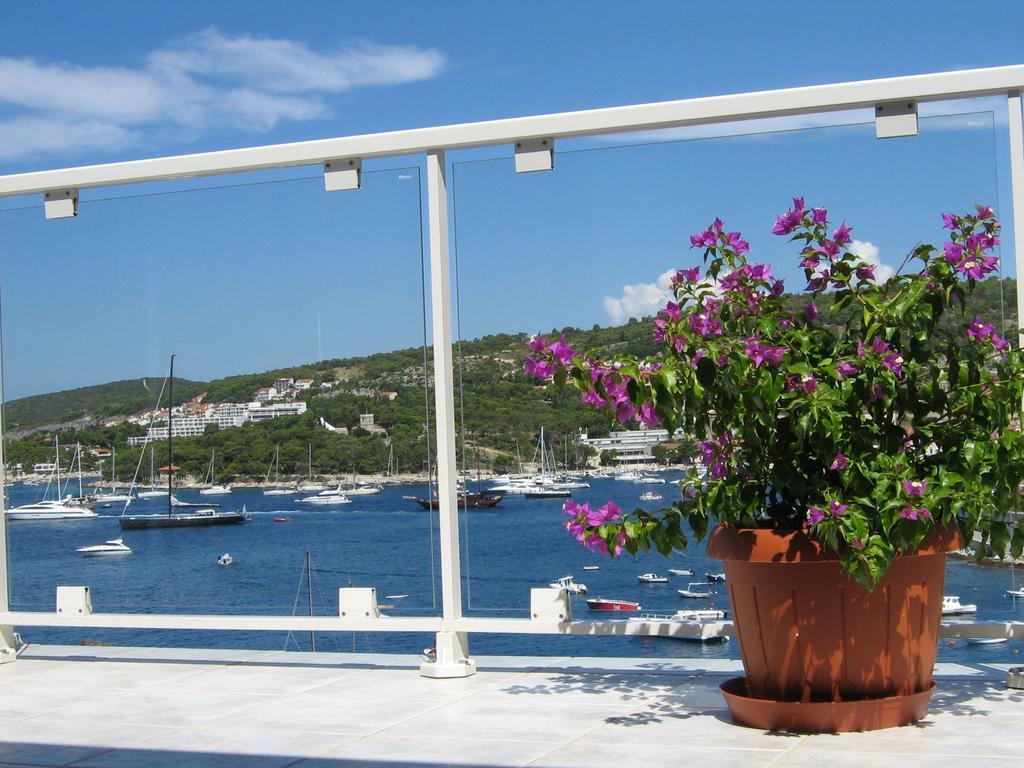 Seaview Guesthouse - Zf Hvar هفار المظهر الخارجي الصورة