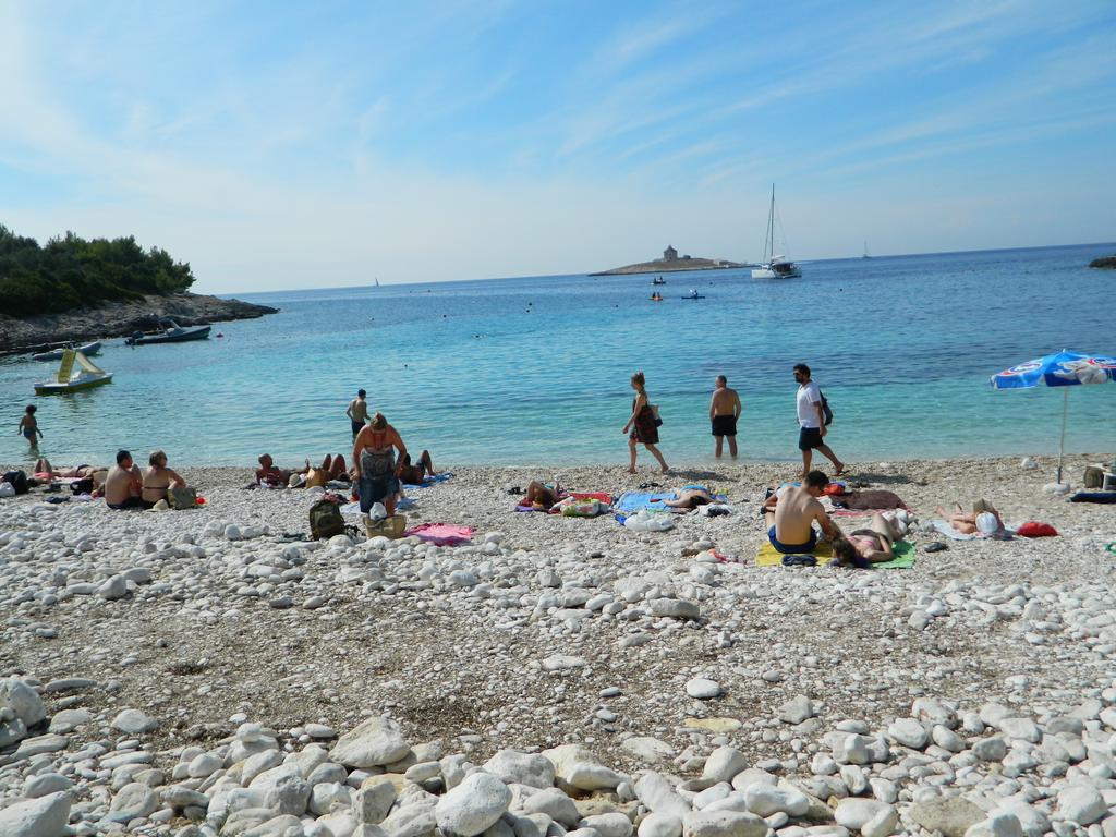Seaview Guesthouse - Zf Hvar هفار المظهر الخارجي الصورة